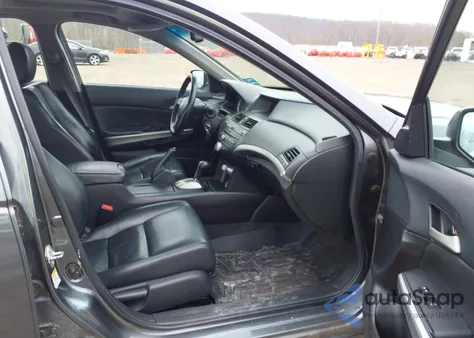 2010 Honda Accord 2.4 Ex-L from USA, damaged, VIN 1HGCP2F83AA026591